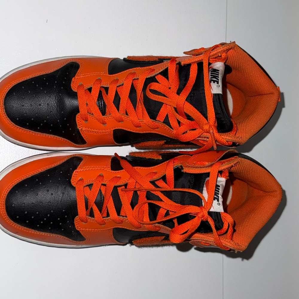 Nike High-Top Sneakers in Orange and Black - Picture 3 of 4
